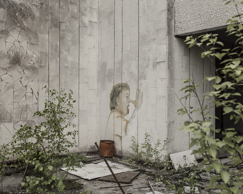 murales young trump in pripryat